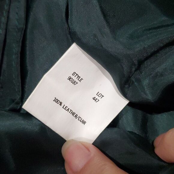 Bedford Fair Vintage Women’s Dark Green High Waist Suede Shorts , Size 6 - Picture 7 of 8